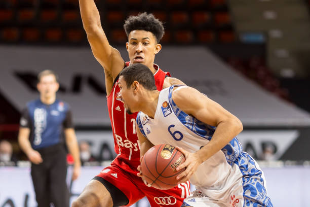 场进攻同时 场进攻同时